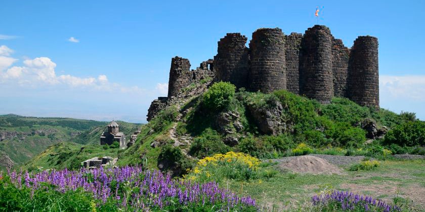 Amberd-Fortress-on-slopes-of-Mt-Aragats-armenia