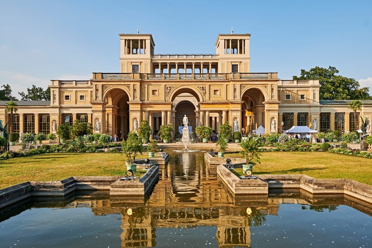 Potsdam_Orangerieschloss_im_Park_Sanssouci_843e4c4df9