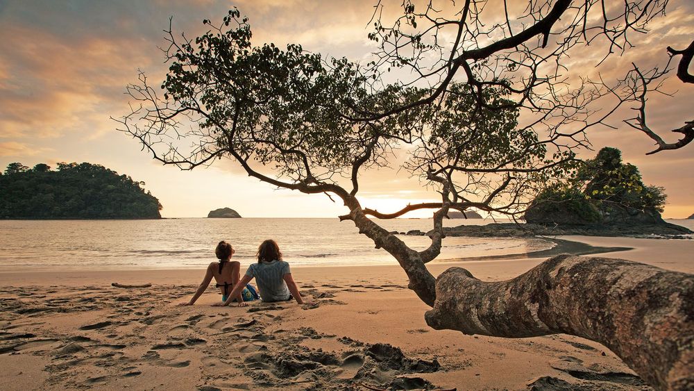 large_Costa-Rica-Sunset-Manuel-Antonio-National-Park-shutterstock_562017487_95613f0818
