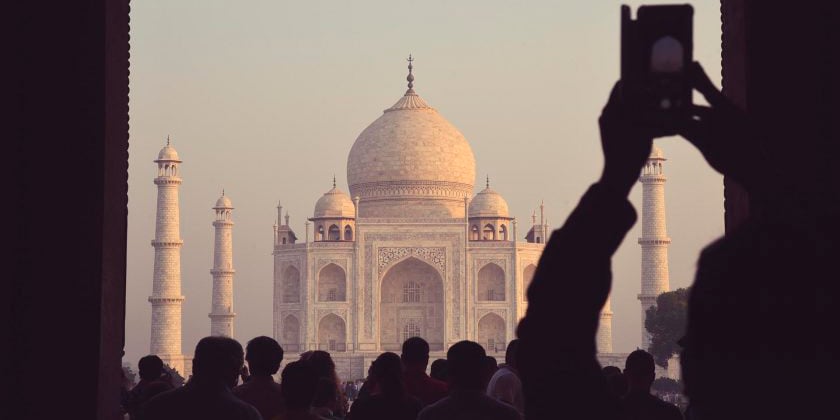 taj-mahal-overtourism